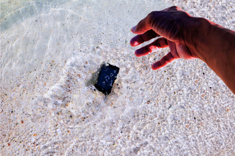 iPhone-in-water-gevallen